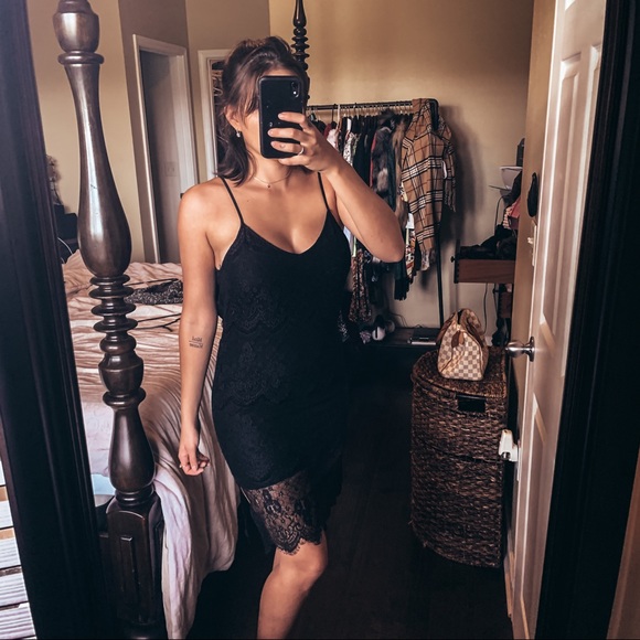 Charlotte Russe Dresses & Skirts - ❌SOLD❌•Charlotte Russe•Black Lace Midi Dress•S